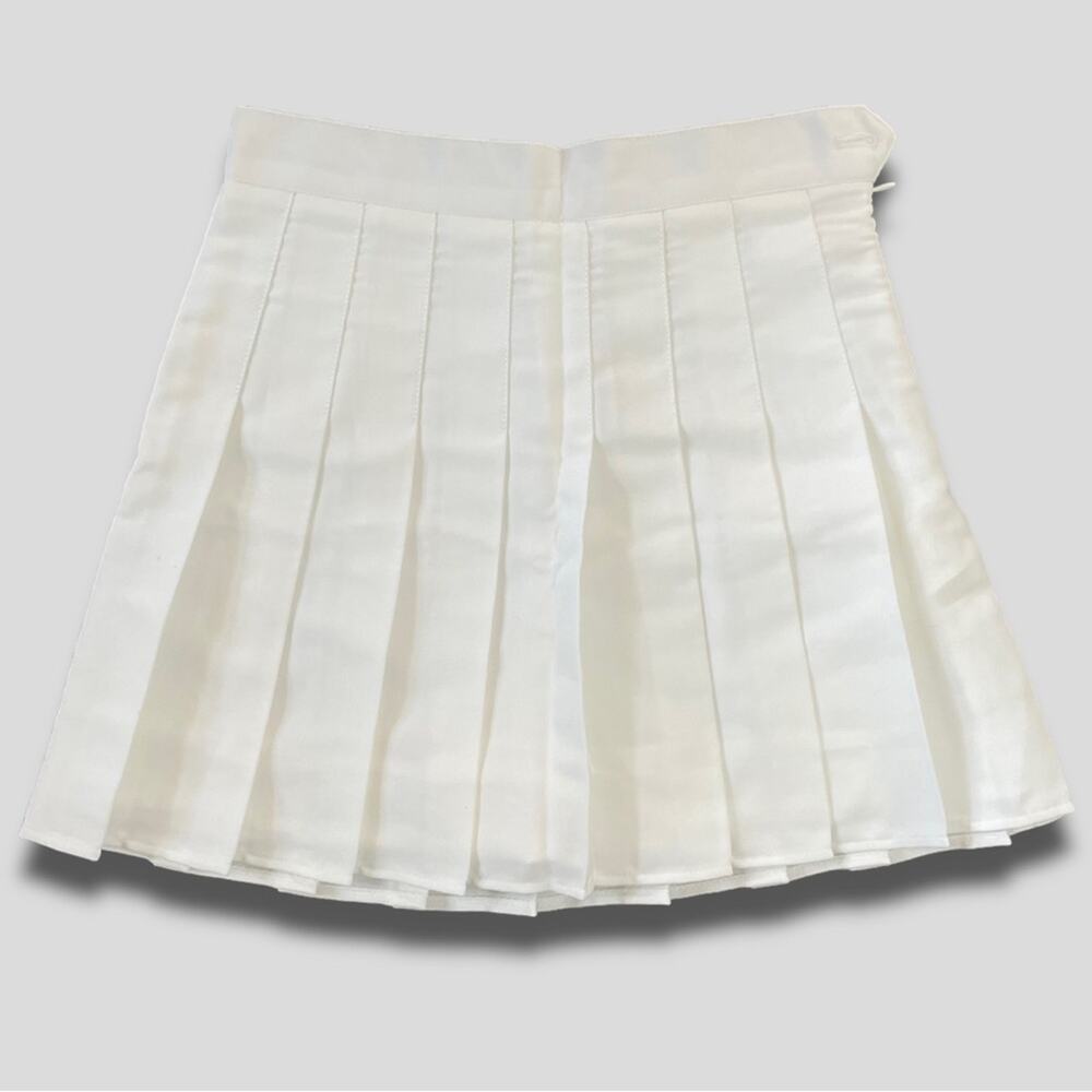 BOUTIQUE NWOT Y2K RETRO PREPPY Y2K MINI TENNIS SKORT WHITE MEDIUM